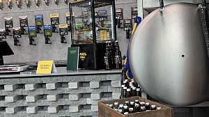 Інтер'єр магазину "Уманьпиво" в м. Біла Церква по вул. Леваневського, 57