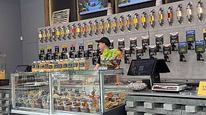 Інтер'єр магазину "Уманьпиво" в м. Біла Церква по вул. Леваневського, 57