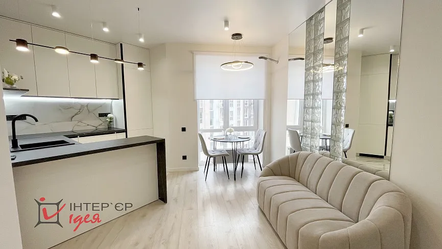 Стильна сучасна квартира площею 41 м²