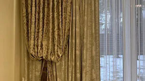 Дизайн кухні-вітальні в класичному стилі в Бучі